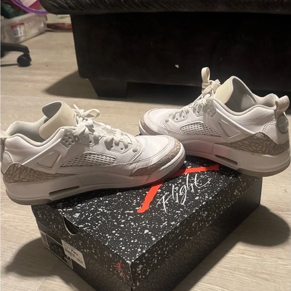 White Jordan Spizike Low Men’s - Picture 2 of 7